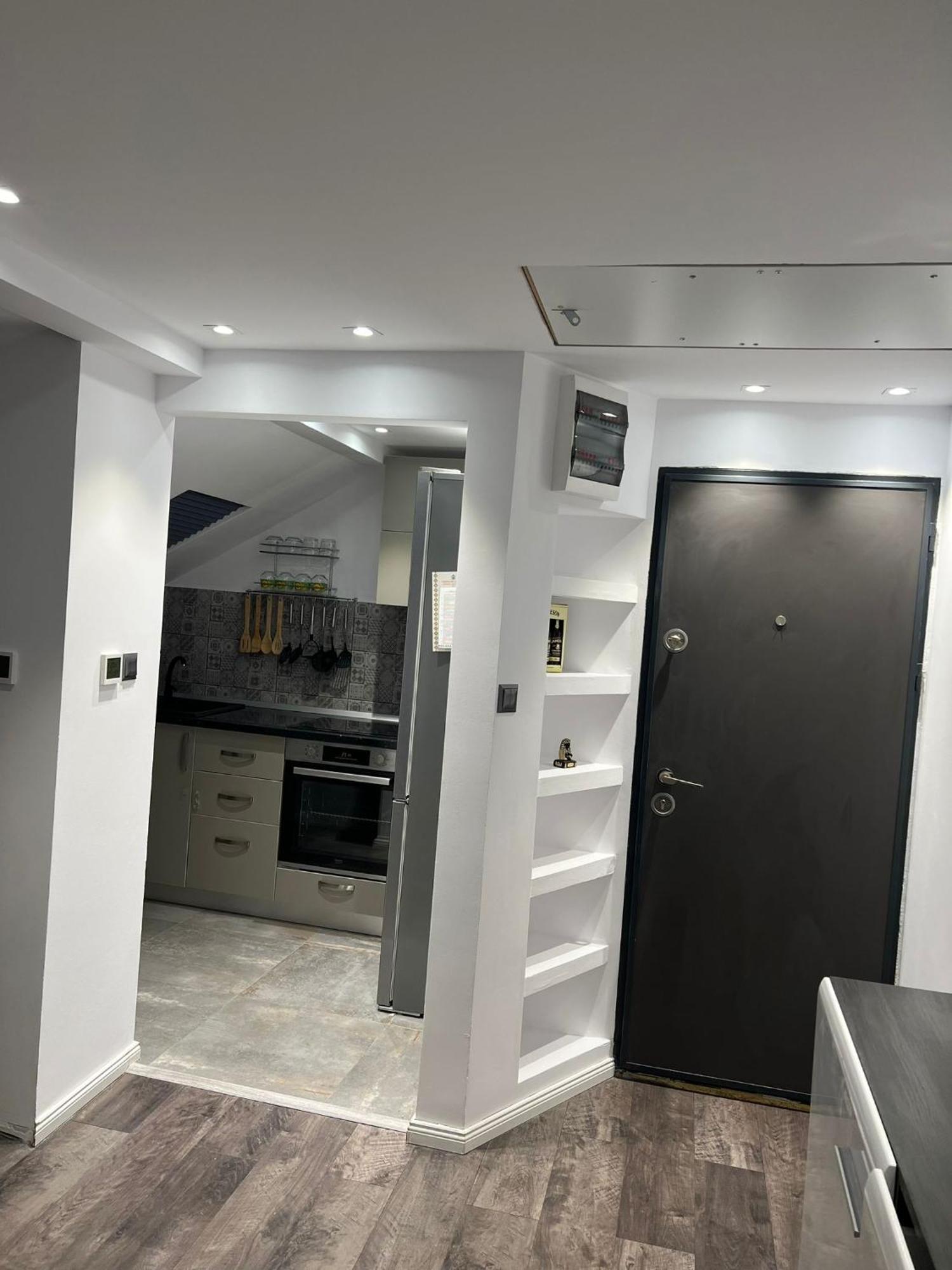 Apartament Mansarda Venus Рымнику-Вылча Экстерьер фото